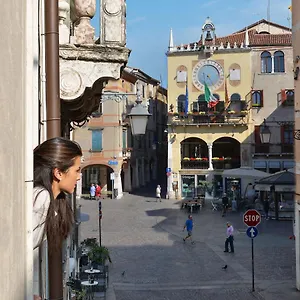 https://marinali-rooms.hotelinveneto.com