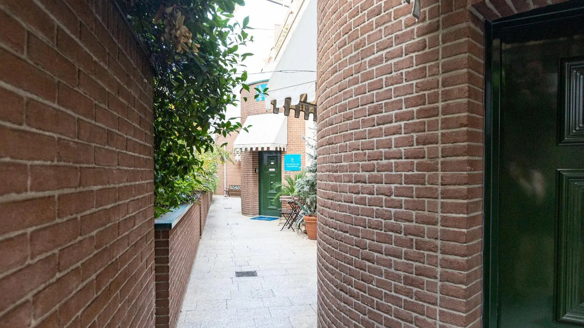מילאנו Citta Studi Suites - Top Collection 3*,